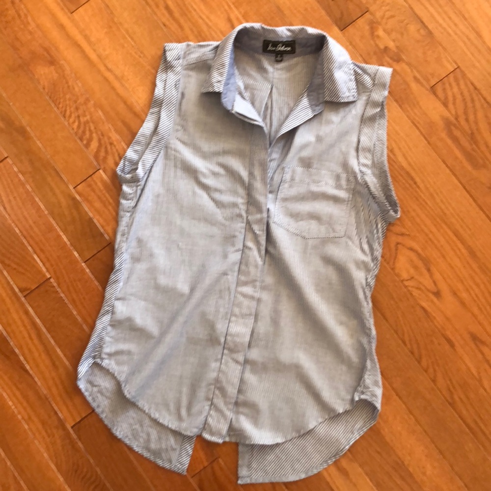 Size S Sam Edelman sleeveless button down top